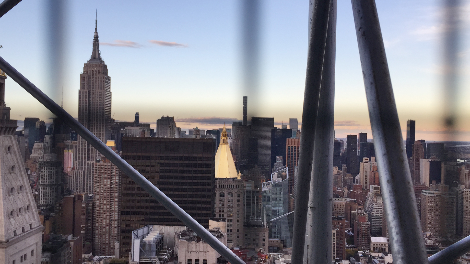 Spectacular view On the hoist elevator to go up on one of the Flatiron highrise condo